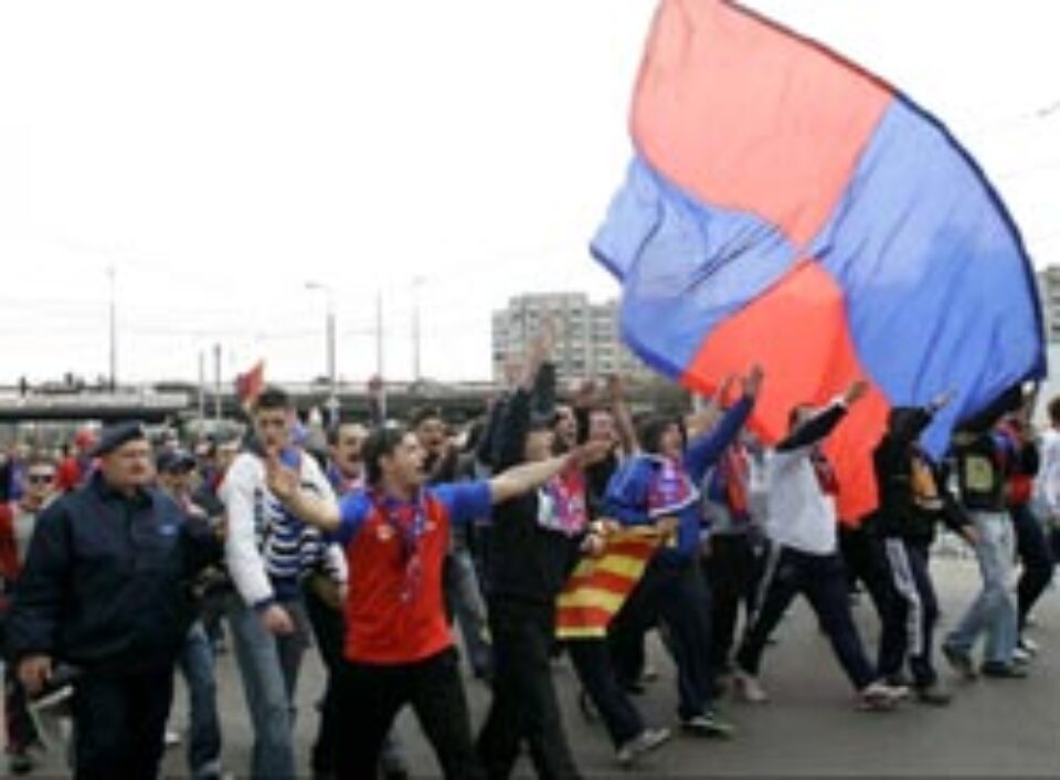 Cel mai ieftin bilet la meciul cu Sevilla, 10 dolari