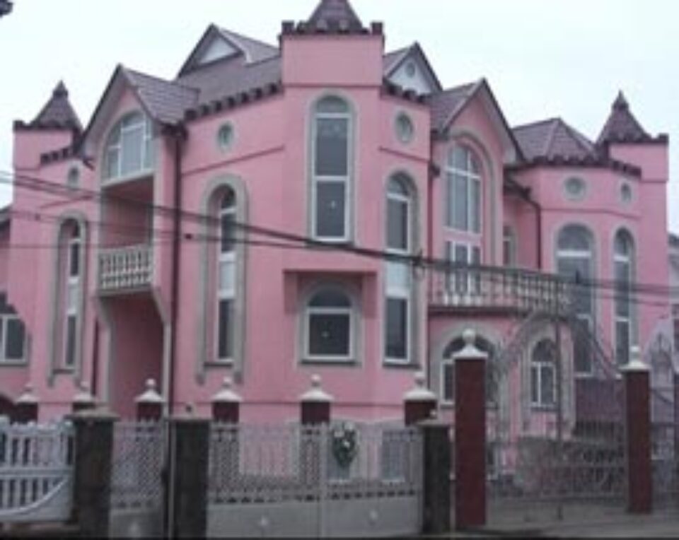 Bogătanii din Ucraina sunt români