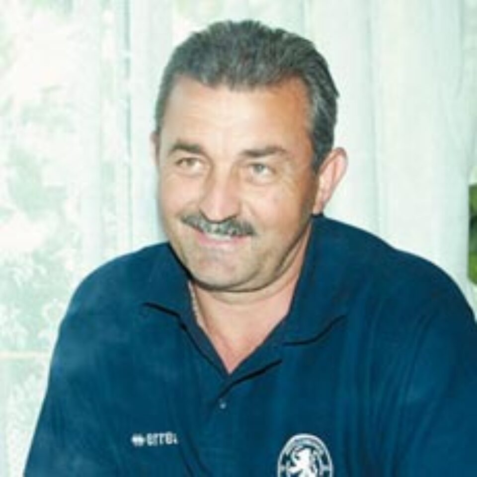 Antrenorul Ionuț Popa își face partidul mustăcioșilor