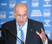 Voiculescu: Îl acuz public pe Traian Băsescu de trafic de influență