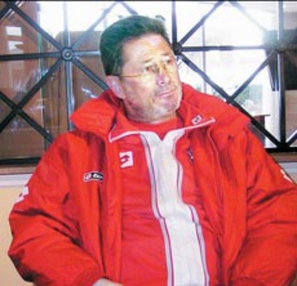 Filosoful procuror revine cu forță, în Porche