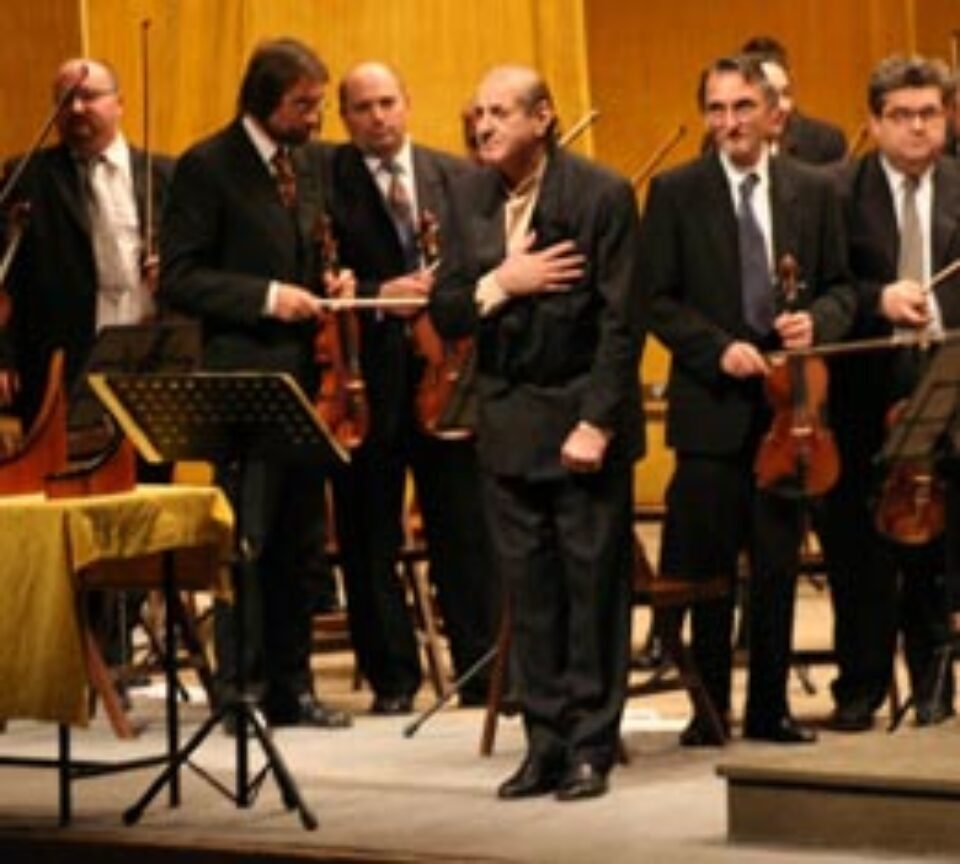 Gheorghe Zamfir a electrizat publicul sucevean