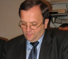 Flutur: Marele câștigător al Congresului PNL - Dinu Patriciu prin locotenenții săi