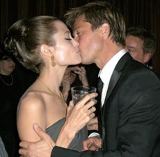 Angelina Jolie nu suportă îmbrățișările