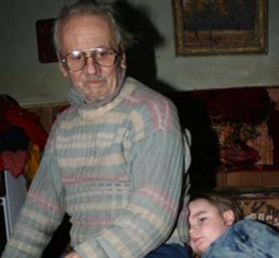 Camelia si bunicul ei Mitica
