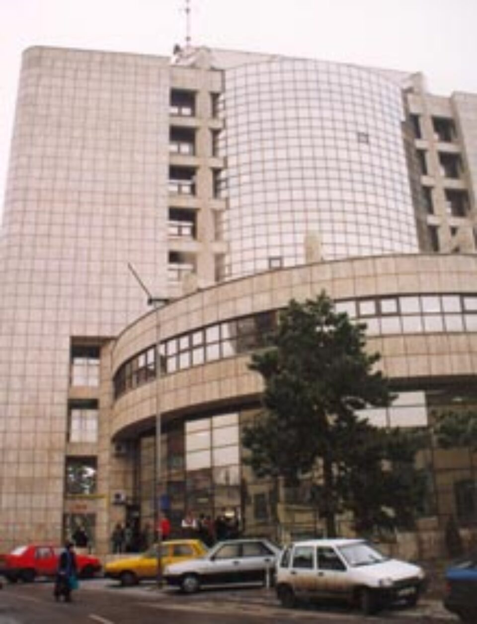 Peste 200 de sechestre aplicate de Finanțe în 2006