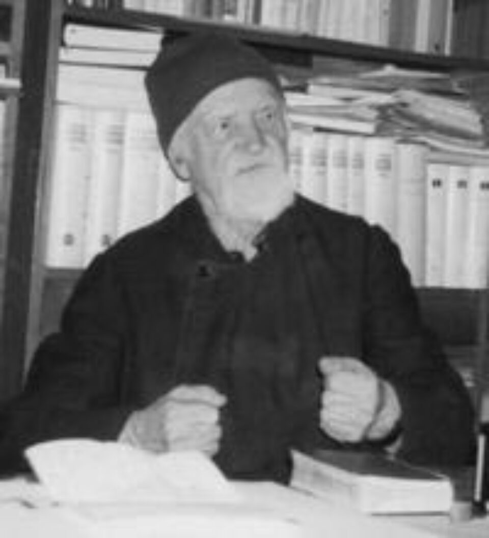DUMITRU STĂNILOAIE – „un adevărat meșter în folosirea cuvintelor” (Vlădeni, județul Brașov, 16 noiembrie 1903 - București, 4 octombrie 1993)