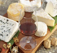 Vin, brânză și ciocolată pentru o dietă sănătoasă!