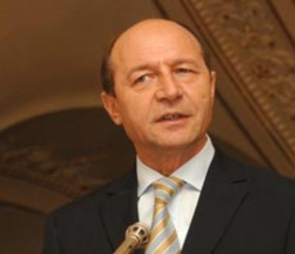Băsescu știa din 13 noiembrie despre românii reținuți în Irak