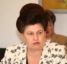 Stela Acatrinei îi critică pe parlamentarii suceveni din Comisia de Buget a Camerei Deputaților