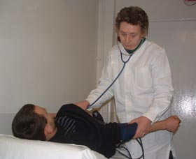 În România evoluează o gripă mai intensă, comparabilă cu cea de acum doi ani