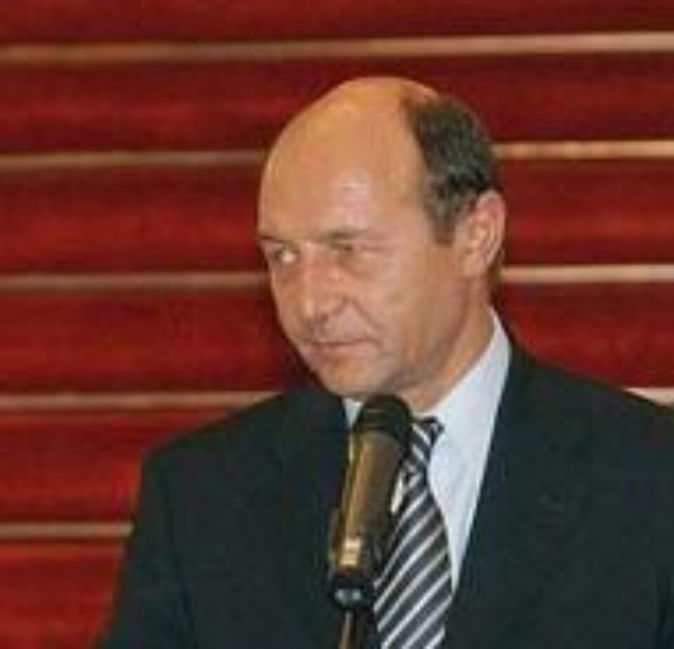 Băsescu vrea să adreseze un mesaj Parlamentului în 13 februarie