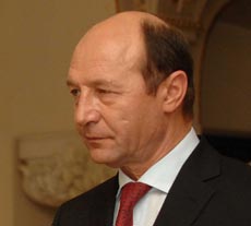 Băsescu se adresează Parlamentului miercuri, la ora 17.00