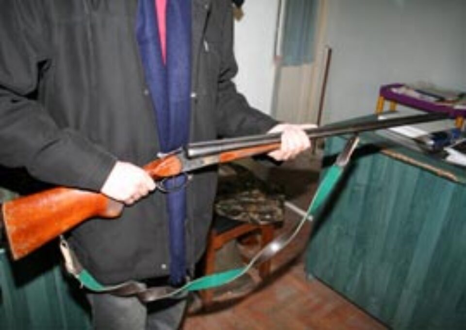 Peste 600 de pistolari umblă printre noi