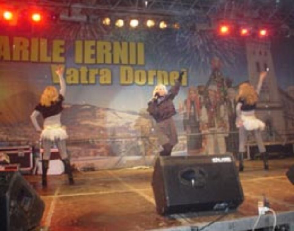 “Serbările Iernii” au continuat la Vatra Dornei