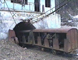 Minerii de la Crucea au refuzat să intre în subteran