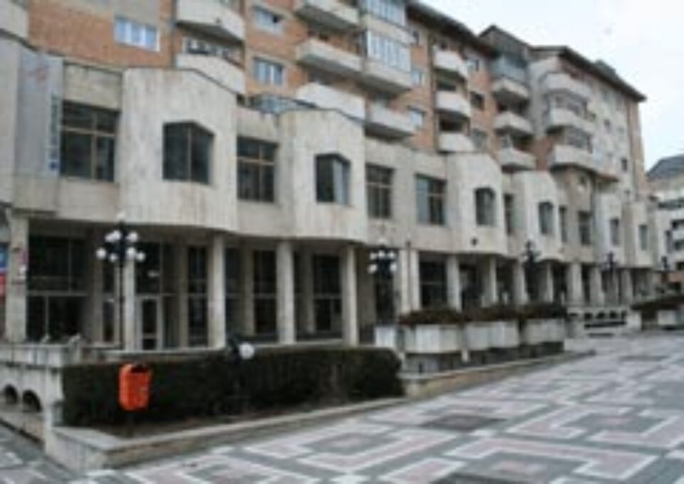 Magazinul „Adam și Eva” din Suceava a fost vândut pentru 4 milioane de euro Magazinul „Adam și Eva” din Suceava a fost vândut pentru 4 milioane de euro