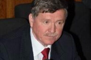 Ministerul Educației cere autorităților locale să plătească la timp salariile cadrelor didactice