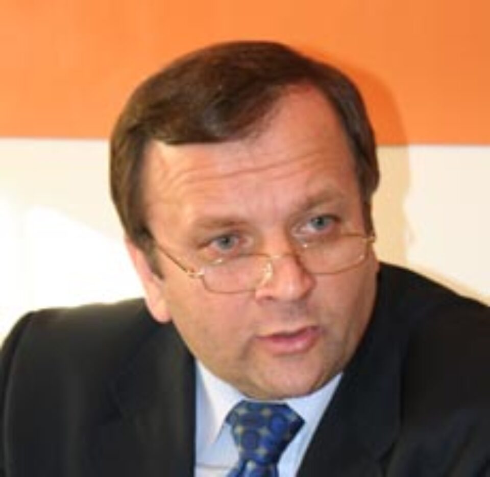 Flutur acuză presiunile politice făcute asupra membrilor PLD Flutur acuză presiunile politice făcute asupra membrilor PLD