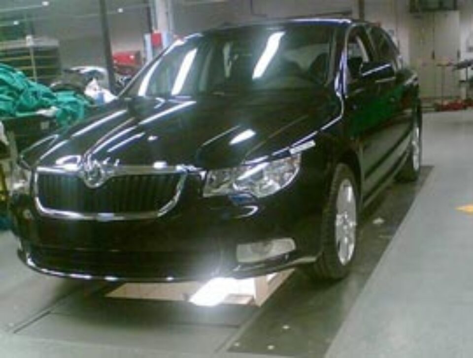 Este Superb Este Superb