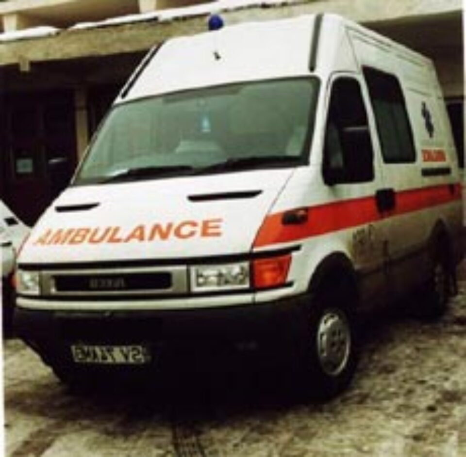 Ambulanțe împotmolite după ce motorina a înghețat în rezervoare Ambulanțe împotmolite după ce motorina a înghețat în rezervoare