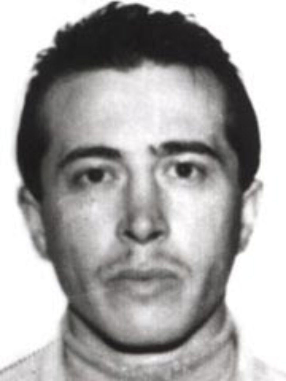 Autorul unui jaf la o firmă din Suceava, prins după 10 ani Autorul unui jaf la o firmă din Suceava, prins după 10 ani