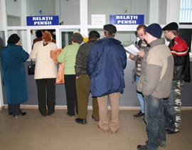 Plata pensiilor ar putea fi făcută fără confirmarea talonului mov, prin modificarea Legii 19