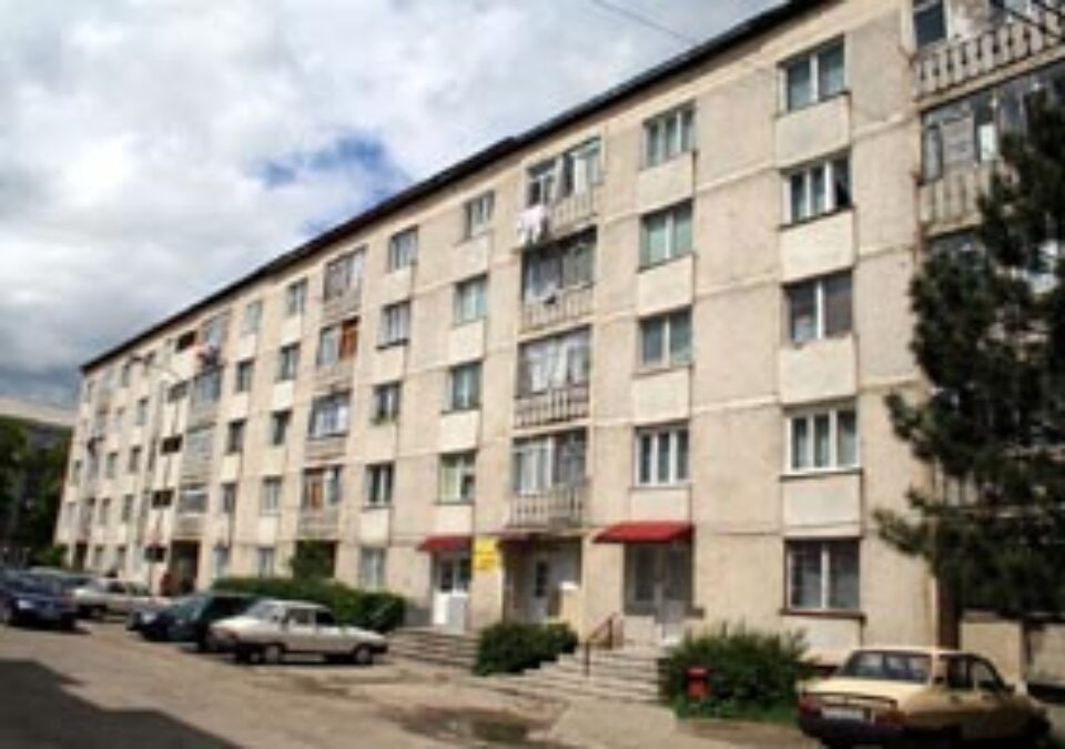 Aderarea la UE a „săltat” prețurile apartamentelor din Suceava Aderarea la UE a „săltat” prețurile apartamentelor din Suceava