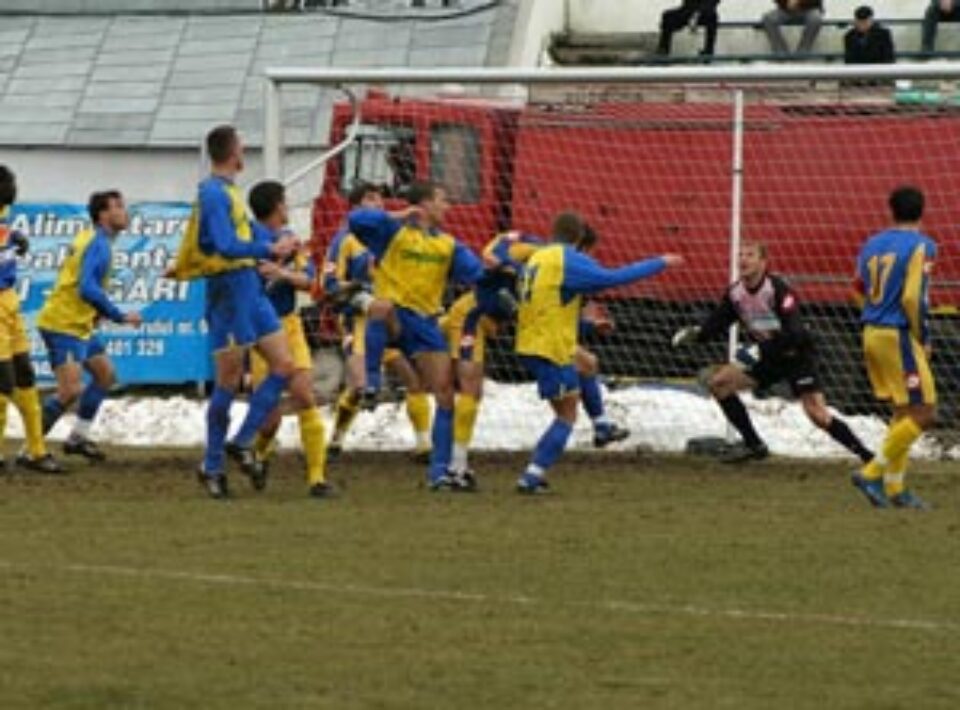 Greu de distins Greu de distins