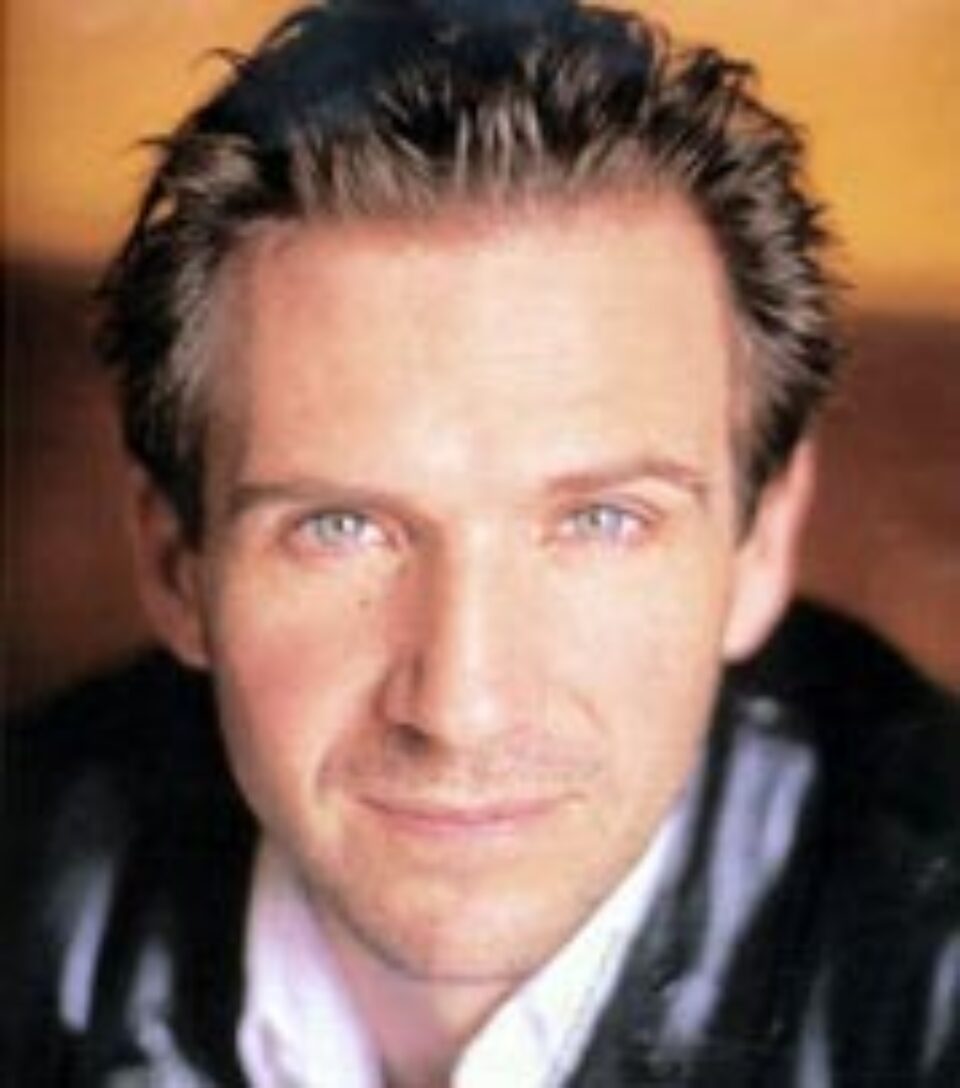 Un nou scandal pentru Ralph Fiennes Un nou scandal pentru Ralph Fiennes