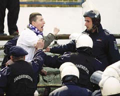 Legea antiviolență în sport se naște greu