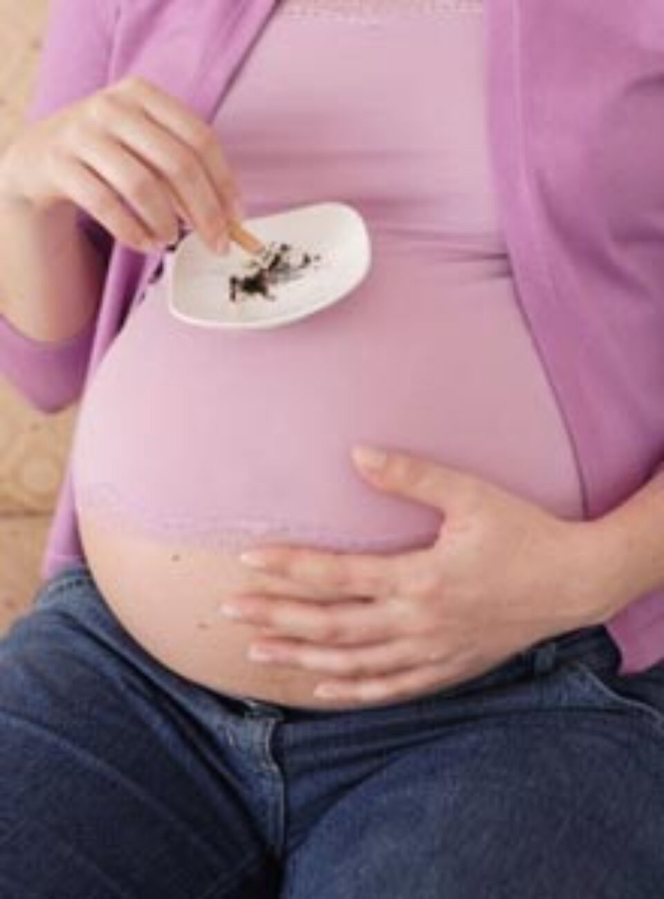 Fumatul în timpul sarcinii poate cauza probleme cardiovasculare viitorului copil Fumatul în timpul sarcinii poate cauza probleme cardiovasculare viitorului copil