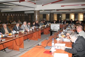 Ore de dezbateri inutile, pentru un proiect care nu a trecut