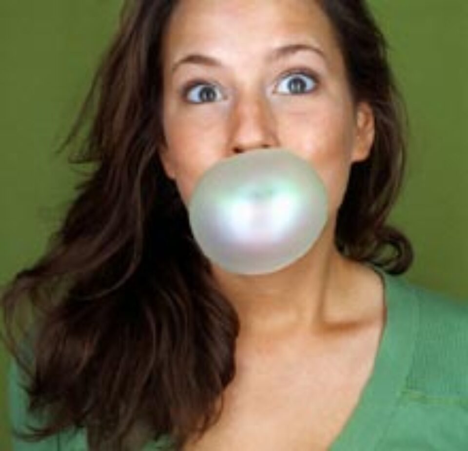 Guma de mestecat este benefică pentru memorie