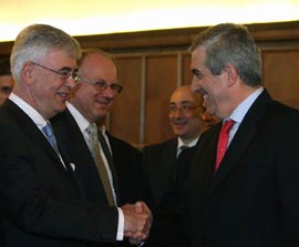Tăriceanu i-a informat pe europarlamentari că România nu va renunța la taxa auto