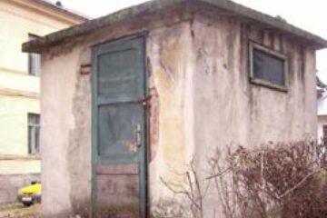 De mai bine de un an de zile, staţia de tratare a apelor uzate provenite din secţiile cu bolnavi contagioşi nu funcţionează