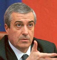 Tăriceanu, acuzat de abuz în serviciu