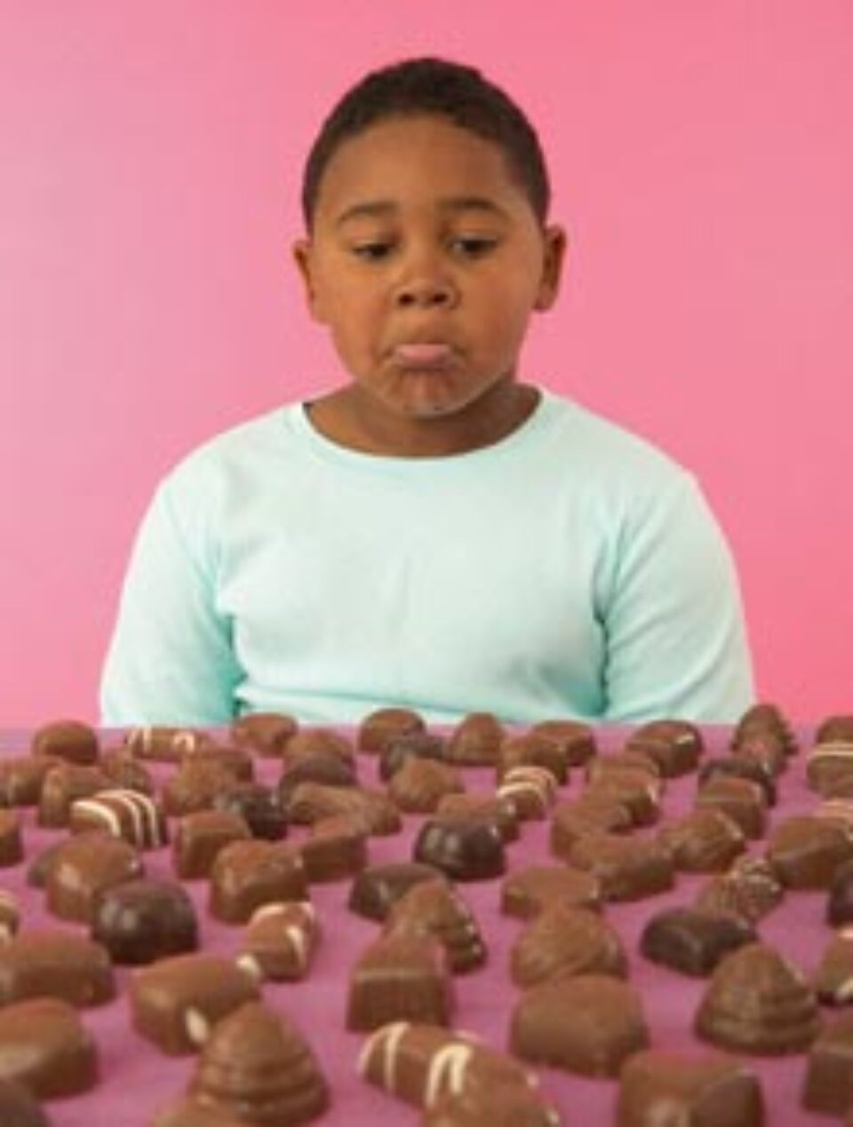 Obezitatea din timpul copilăriei cauzează apariția precoce a pubertății Obezitatea din timpul copilăriei cauzează apariția precoce a pubertății