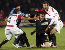 Portarul Sevillei, erou în partida cu Șahtior