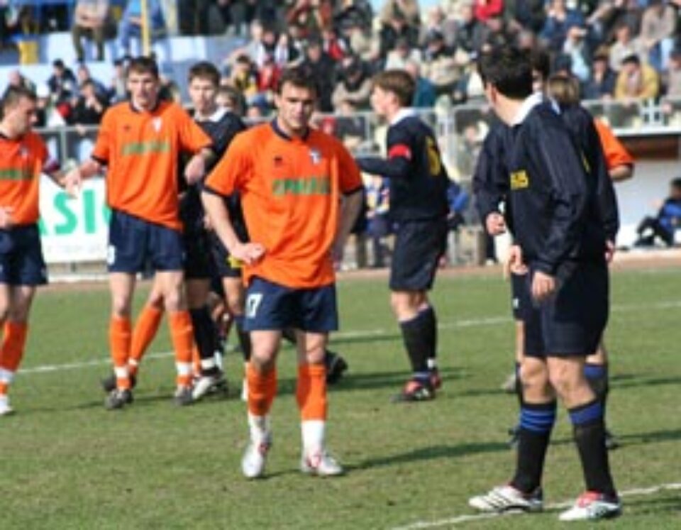 Cu pași mici dar siguri spre retrogradare Cu pași mici dar siguri spre retrogradare