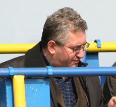 Primarul a trecut la amenințări