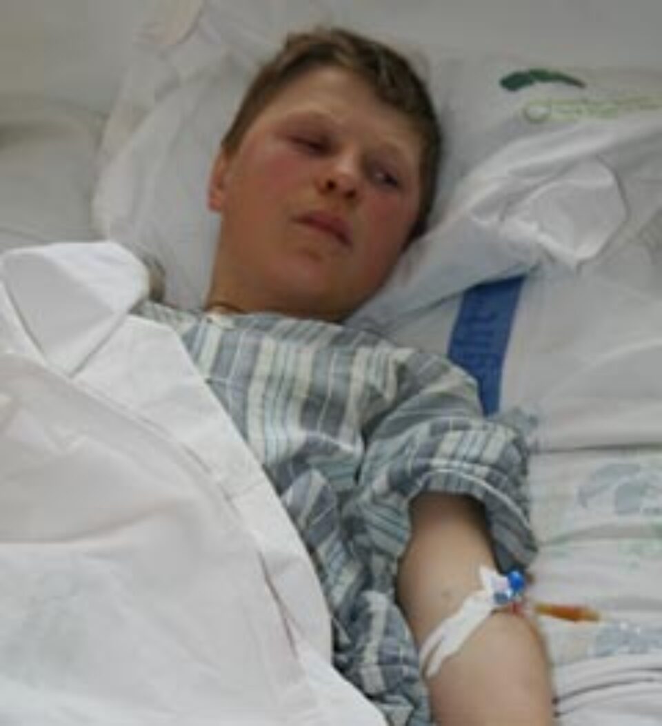 „Am lovit de trei ori şi numai nu se spărgea”