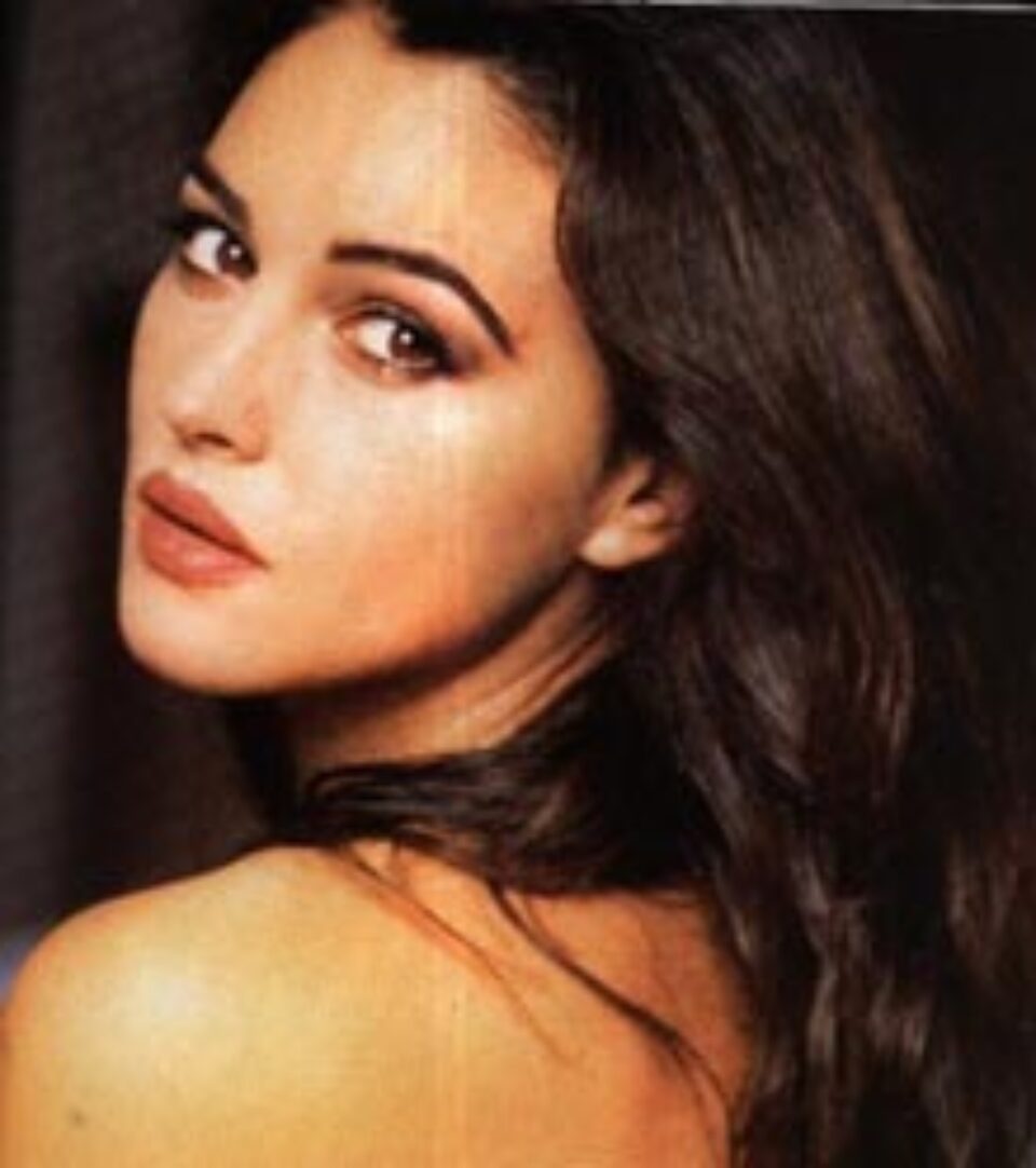 Monica Bellucci- cea mai frumoasă femeie din lume