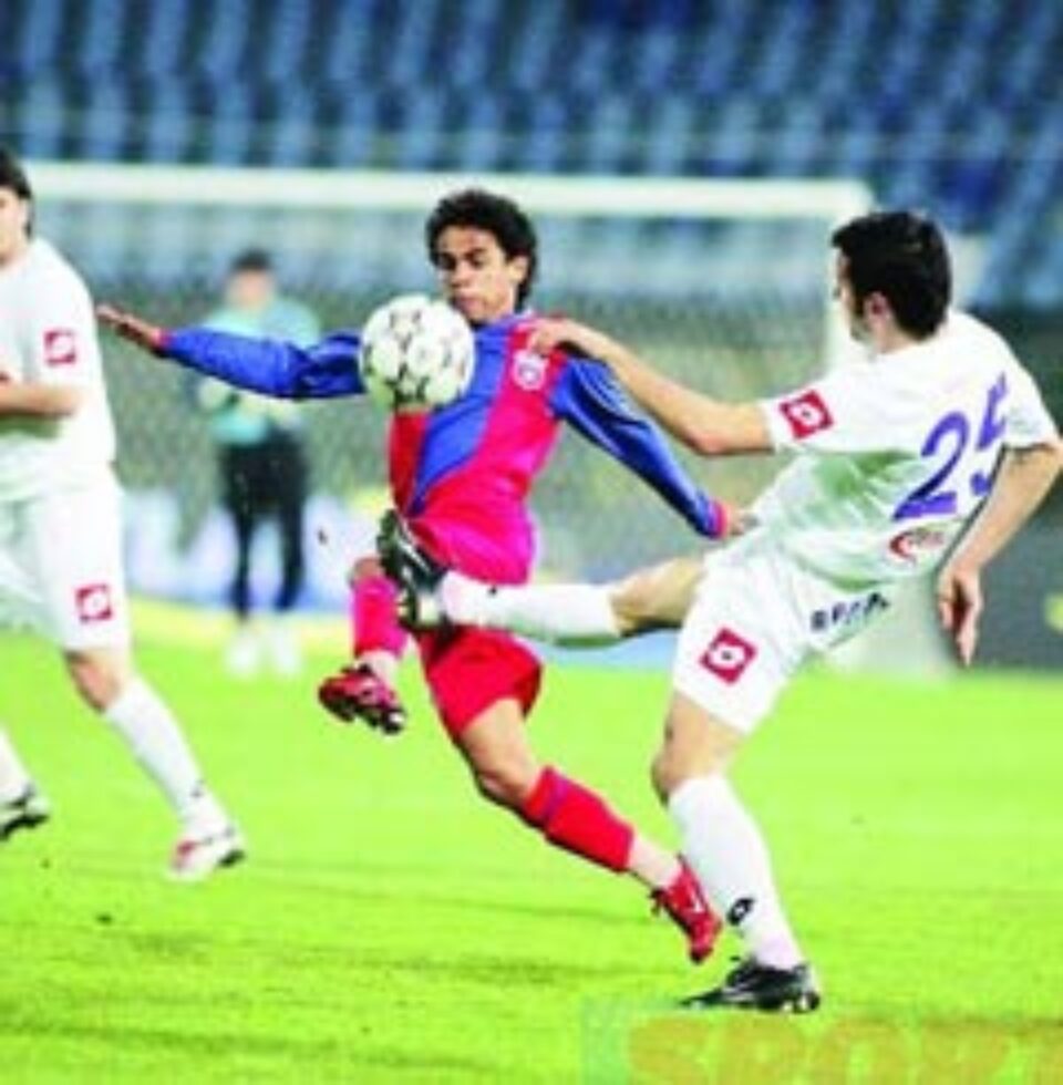 Elton, fericit pentru debutul în România Elton, fericit pentru debutul în România