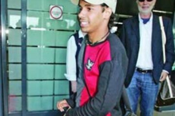 1,3 milioane de euro, prețul corect pentru Elton