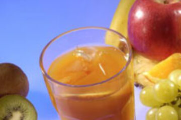 Sucurile de fructe apără organismul de boli