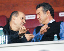 Dumnezeu, împărțit de Gigi Becali și George Copos