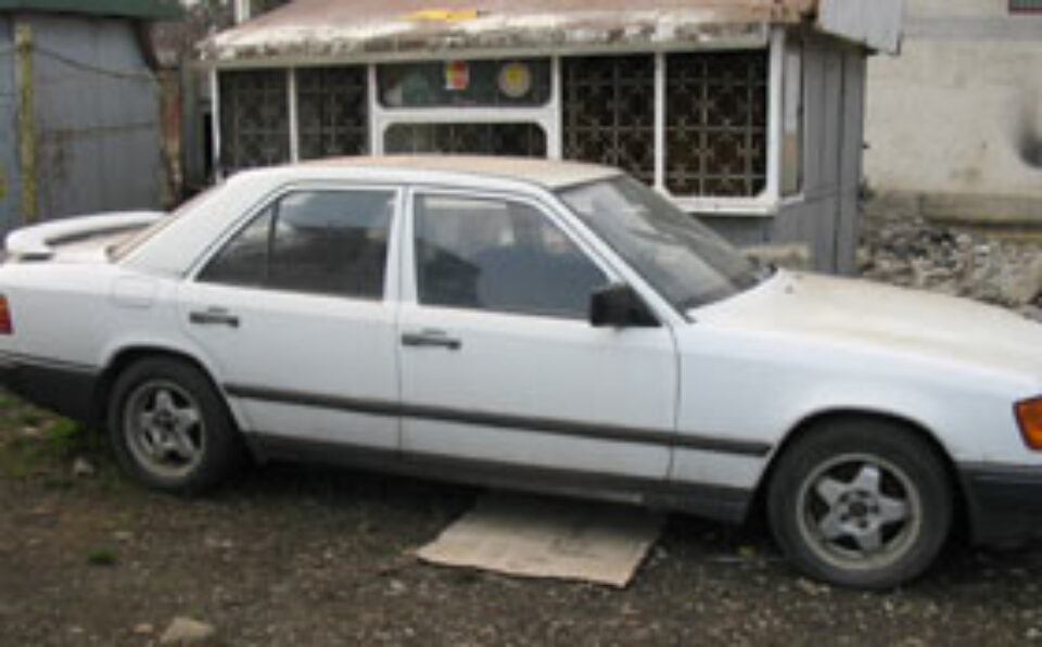 Mercedesul misterios