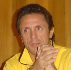 Gică Popescu, ruptură de menisc în timp ce urca scările