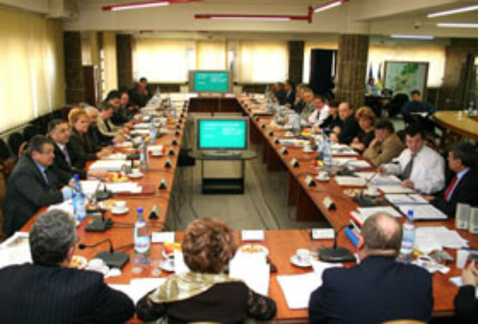 Ședința de Consiliu Local, boicotată de orgolii, interese politice și aparatura de sute de milioane